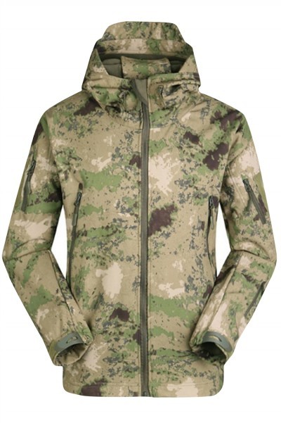 SKJ025 Manufacture soft shell jacket Order shark skin fleece outdoor jacket Windproof waterproof warm camouflage clothing back view